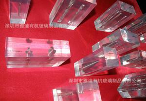 【加工定制高透明樹脂內(nèi)埋金屬鑰匙扣,水晶膠透明類展示紀(jì)念品】價格_廠家_圖片